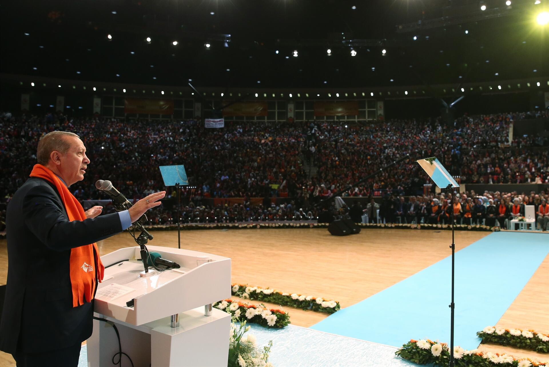 Ill resign if CHP proves my dime abroad: Erdoğan