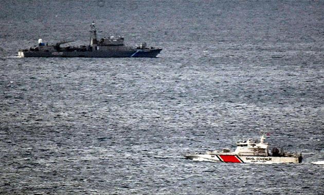Turkish coast guard prevents Greek ships from approaching disputed Aegean islets