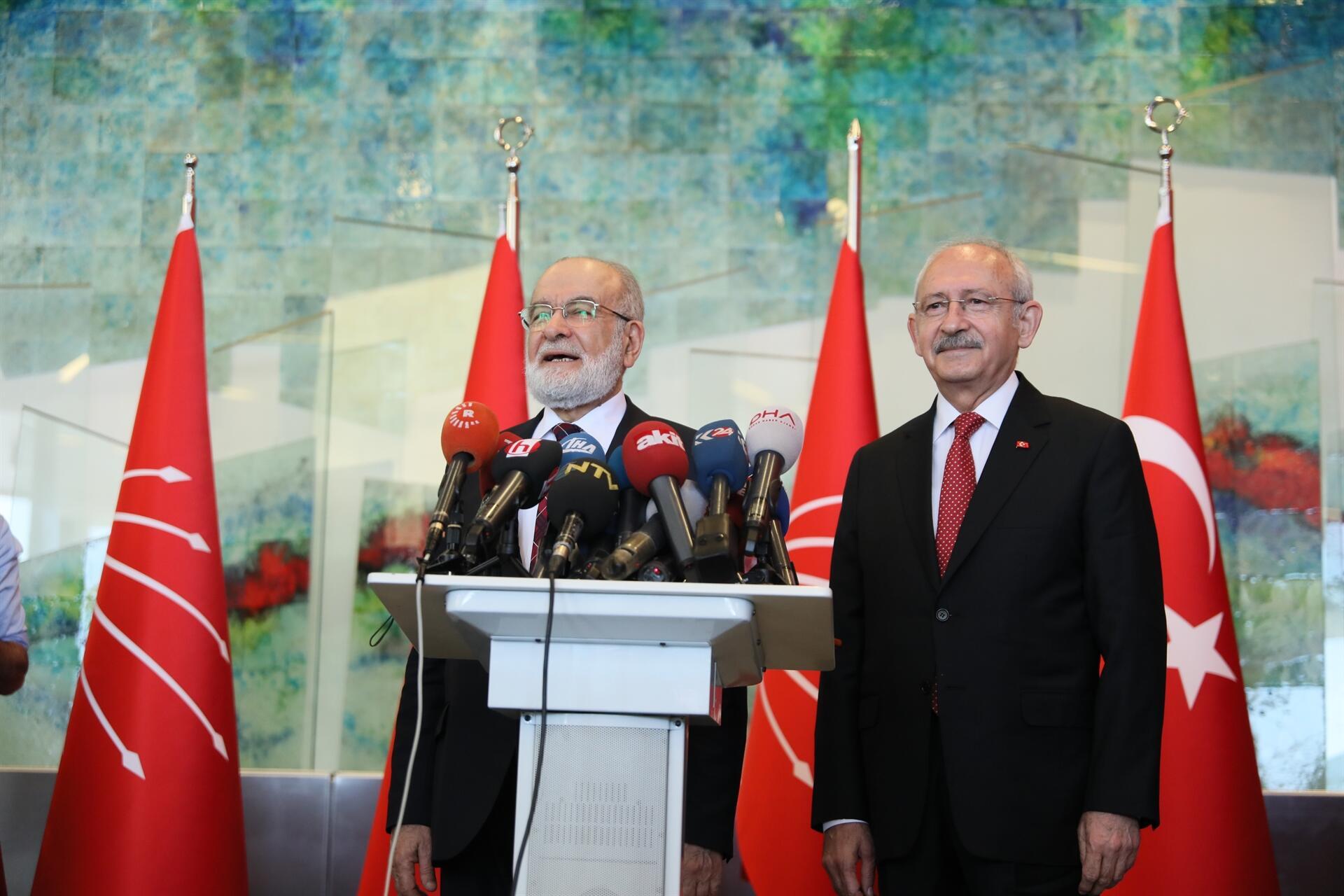 CHP leader meets SP leader amid alliance talks
