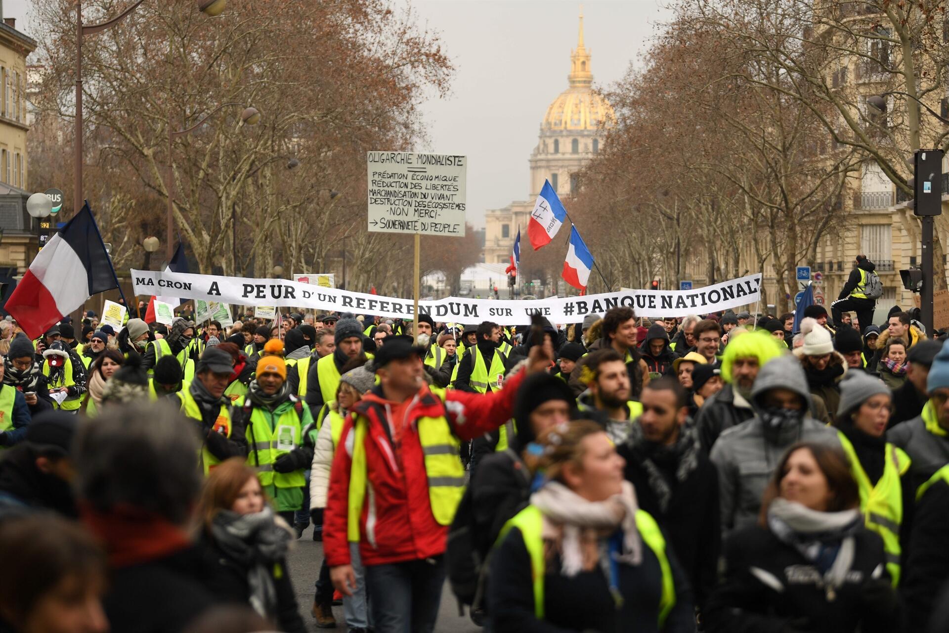 Yellow Vests March Through Paris In 10th Weekend Of Protests World News