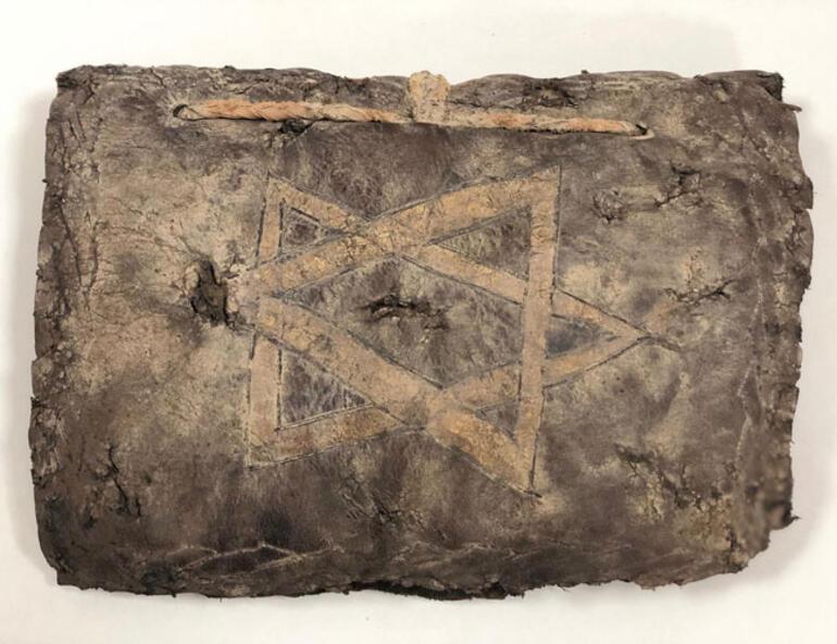 1,200-year Bible found in Turkeya??s DiyarbakA±r