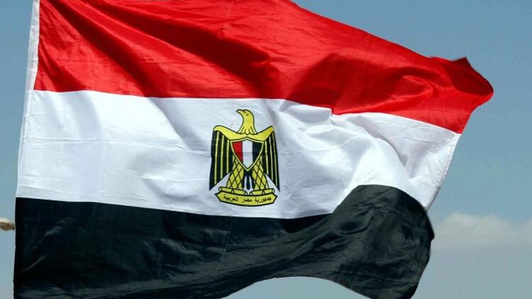 Mısır'da fabrikada patlama 10 ölü