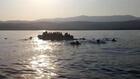 Yunan Sahil Güvenliği mülteci botunu patlattı