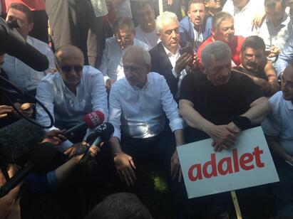 Son dakika... Kılıçdaroğlu Ankaradan yürüyüşe bu sözlerle başladı