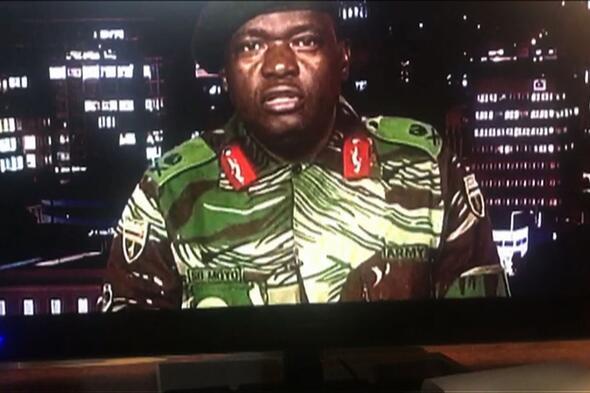 Zimbabvede tanklar başkentte
