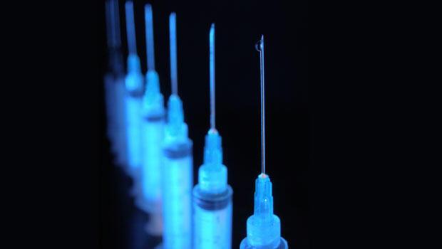 Sağlık Bakanı Müezzinoğlu 'Aşı programı etkilenmeyecek'