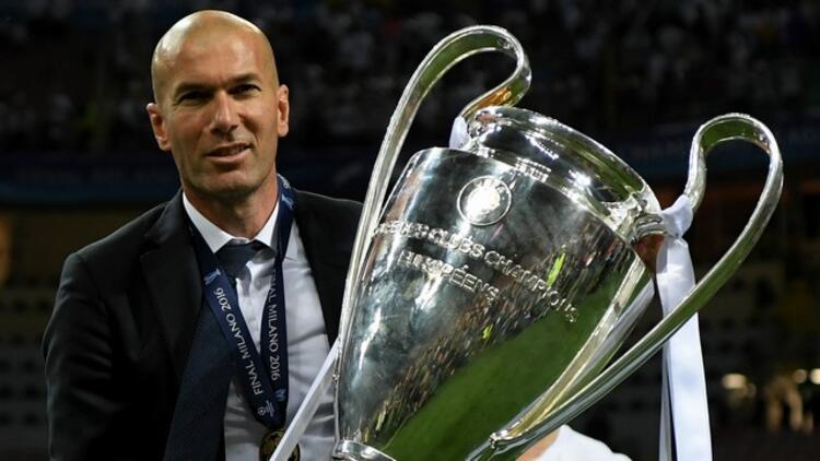 Zidane Mengejutkan Dunia Sepak Bola dengan Memutuskan Mundur Sebagai Pelatih Real Madrid