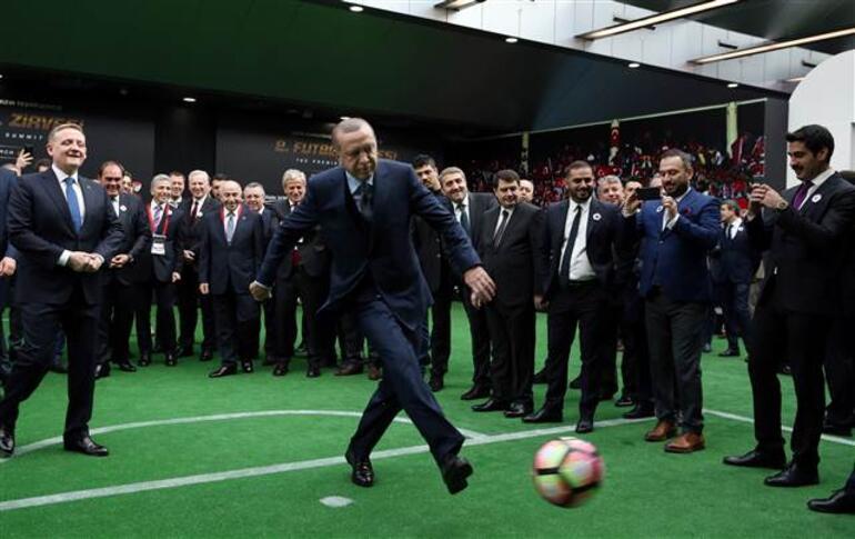 Cumhurbaşkanı Erdoğan ve kulüp başkanlarından renkli görüntüler