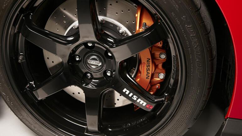 2017 Nissan GT-R ailesine yeni bir üye dahil oldu