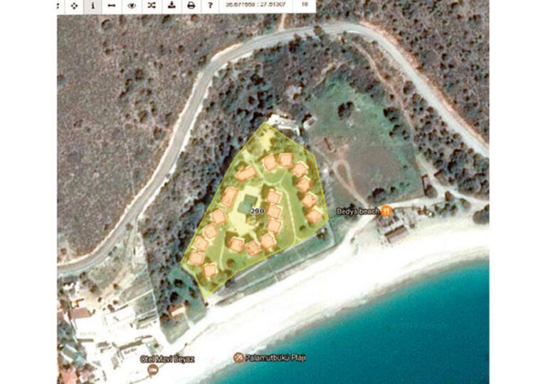 Usta sanatçının Şener Şenin arazisine 19 villalık havuzlu site yapılıyor