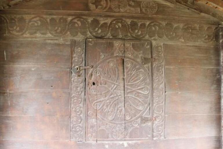 800 yıllık Hz. Süleyman Mührü işlemeli kapı o ilçede ortaya çıktı