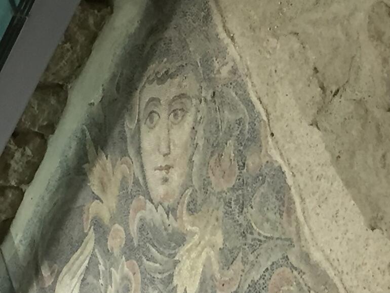 Urfa’da mozaiklerin renkli dünyasında