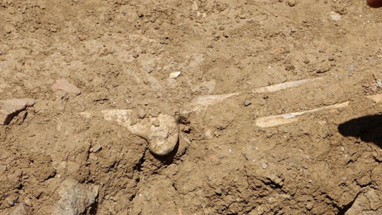 Kartalda Marmaray kazısında tarihi mezar kalıntıları bulundu