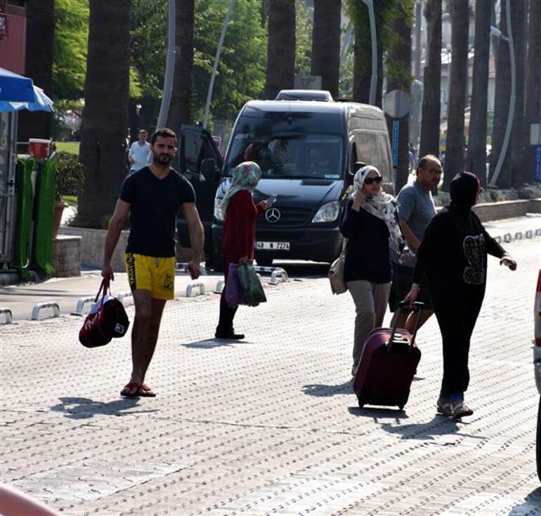 Marmaris’te turizmcilerin yüzü Ortadoğulu turistle güldü