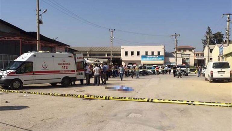 Son dakika... Adanada trafik polisi dehşet saçtı, akrabalarını öldürdü