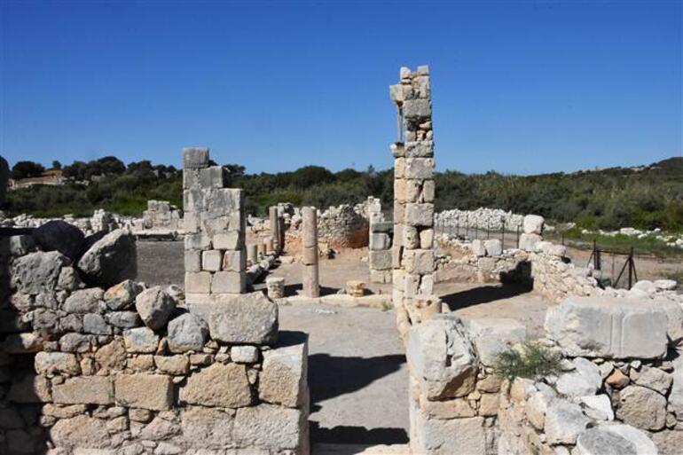 Patara Antik Kenti’nde bazilika ortaya çıkarıldı