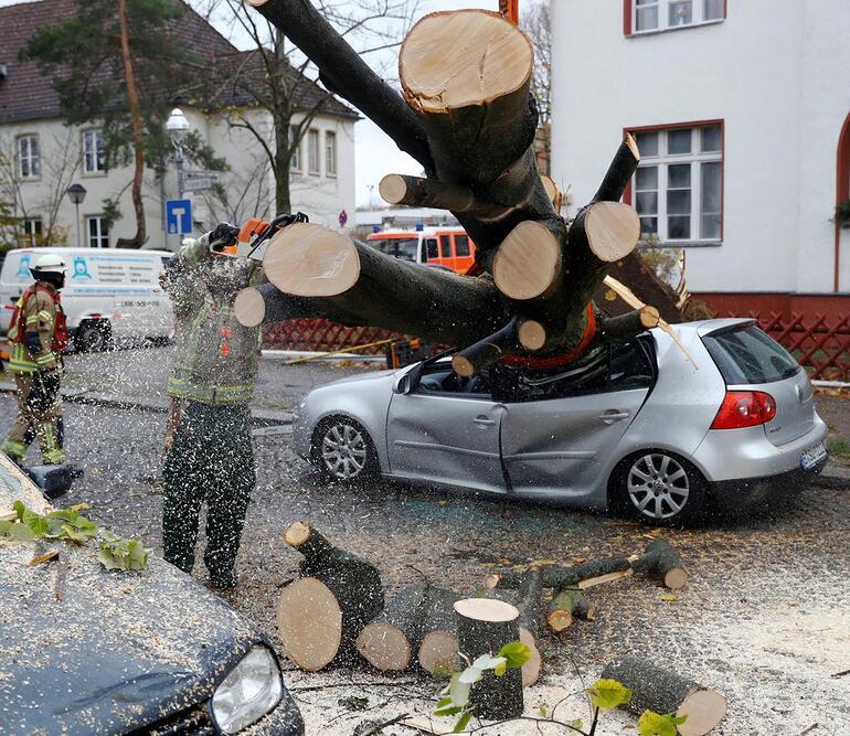 Almanya, Polonya ve Çekya’yı fırtına vurdu
