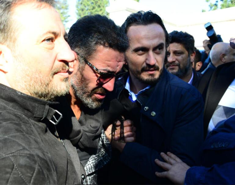 Hakan Altun, babası Hasan Altunun cenazesinde fenalaştı