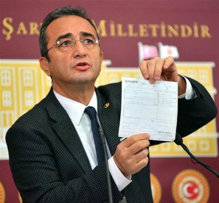 CHPden son dakika açıklaması... Para transferi iddiasıyla ilgili belgeleri dağıttı