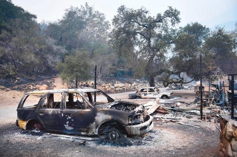 California 1 haftadır yanıyor... 150 bin kişiye tahliye