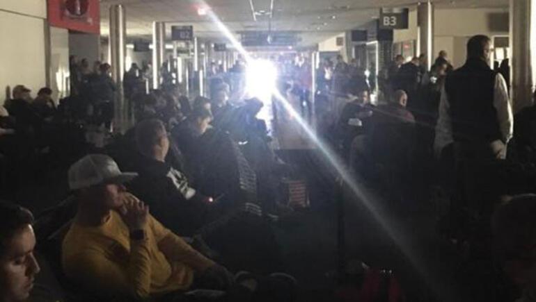 Dünyanın en yoğun havalimanında elektrik kesintisi şoku