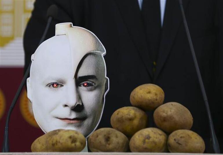 Patates üreticilerinin sorunlarını Cem Yılmazın filmiyle anlattı