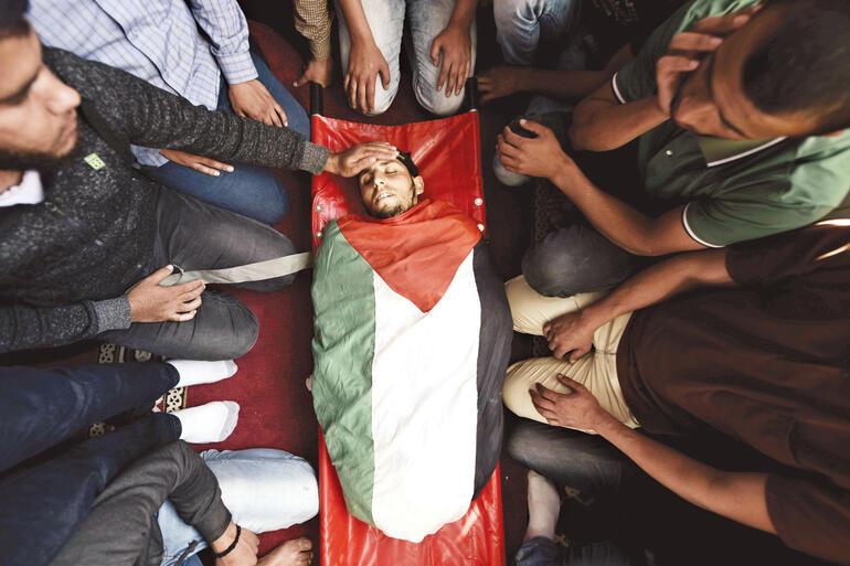 Kudüs’te kutlama Gazze’de katliam: 58 ölü, 2770 yaralı