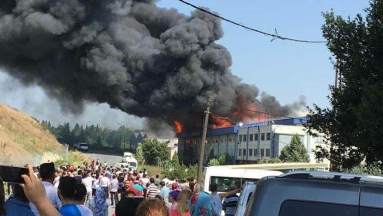 Son dakika: İstanbulda fabrikada korkutan yangın