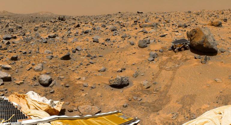 NASAnın Kızıl Gezegendeki aracı kayboldu, haber alınamıyor