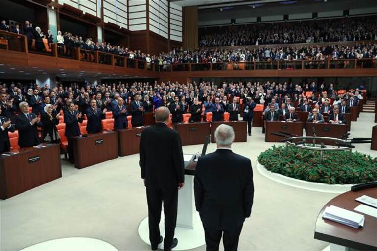 Cumhurbaşkanı Erdoğan yemin etti... Yeni yönetim sistemine geçildi