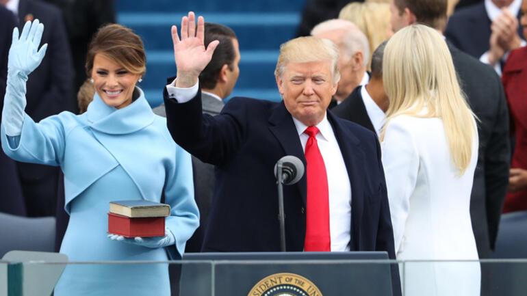 Donald Trump yemin töreni fotoğraflarında hile yapmış