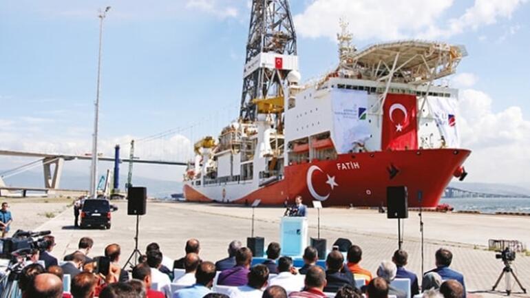 Türkiyenin ilk sondaj gemisi Fatih ilk seferine çıkıyor