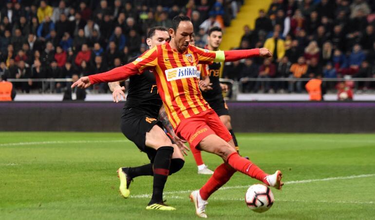 Galatasaray, Kayseride nefes aldı Maçta 3 gol, 1 kırmızı kart