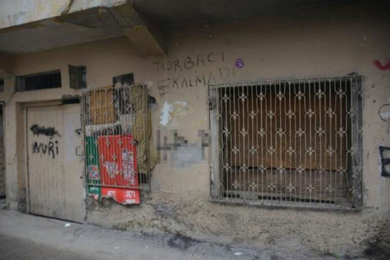 Yer Adana... Operasyonların ardından 2 yıl sonra yine aynı duvar...