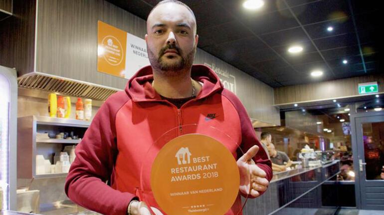 Hollanda’da en fazla en iyi yorumu alan Türk ‘Yılın En İyi Restoranı Ödülü’nü aldı