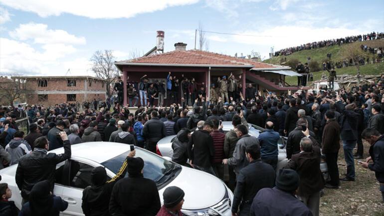 Son dakika: Şehit cenazesinde Kılıçdaroğluna saldırı