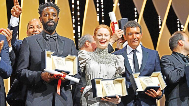 Cannes Film Festivalinde ödüller sahiplerini buldu... Altın Palmiye Parasiteın