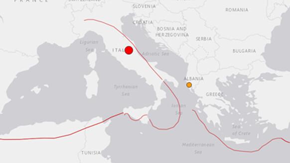 Son dakika haberi: İtalyada 6.6 büyüklüğünde deprem