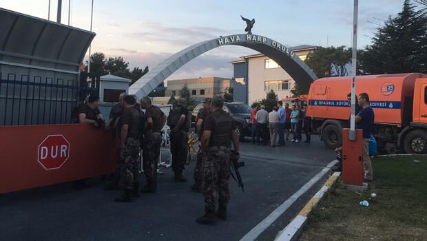 Yeşilköy'deki Hava Harp Okulu'na Özel Harekat Timleri girdi