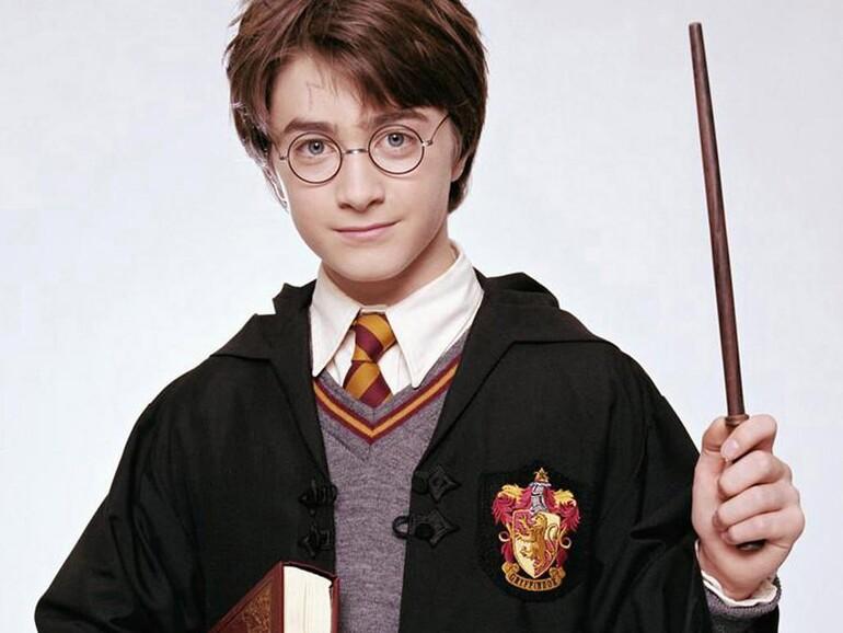 Daniel Radcliffe, ilk Harry Potter olduğunda 12 yaşındaydı. 