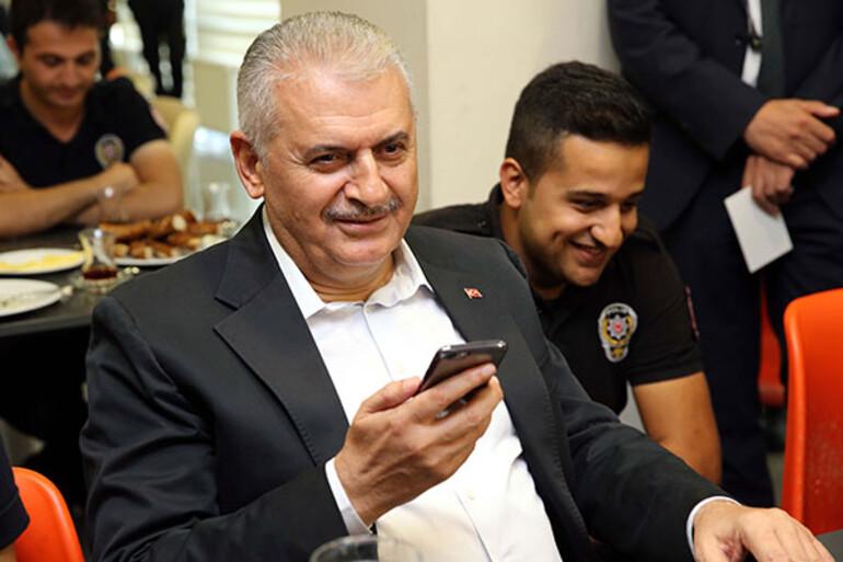 Başbakan Yıldırım polis memurunun ricasını kırmadı, telefondan istedi