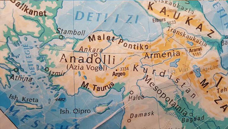 Prizren’de okullara dağıtılan ’Türkiye haritası’ büyük tepki çekti