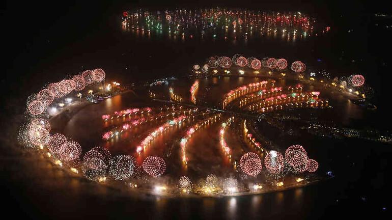 Işıklar şehri Dubaide yeni yıl