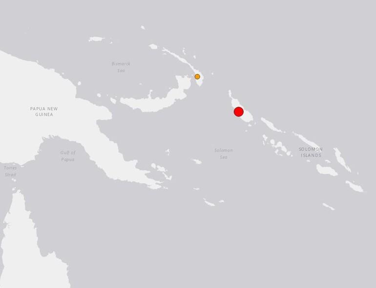 Papua Yeni Ginede 8 büyüklüğünde depremle sarsıldılar