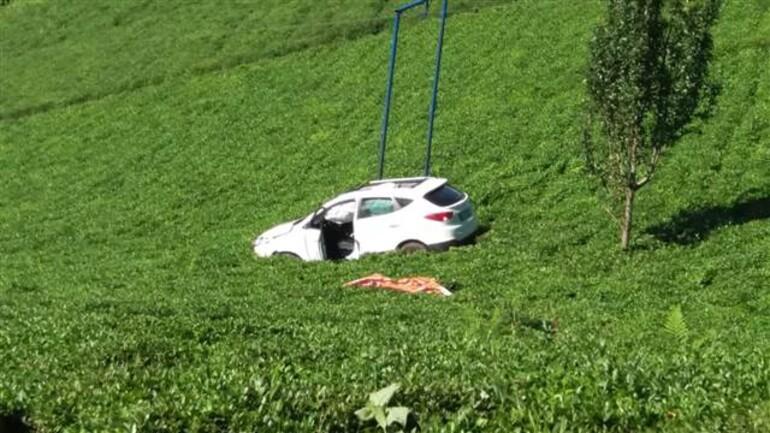 Trabzon'da otomobil çay bahçesine uçtu: Bir kişi öldü - Resim : 1