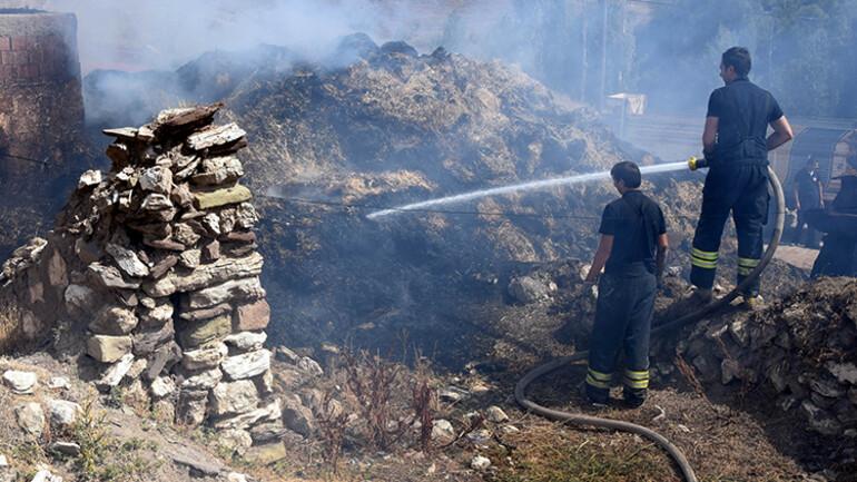 Sivas'ta büyük gerginlik, evini ateşe verdiler - Resim : 1