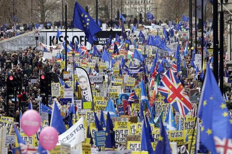 İngiltere'de dev Brexit yürüyüşü - Resim : 1