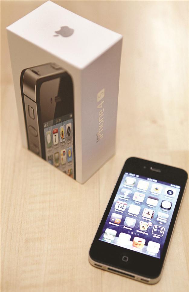 Herhaald Thespian verzoek iPhone 4S on sale in Turkey by Vodafone
