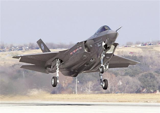 purchase 100 F-35s to boost air power 