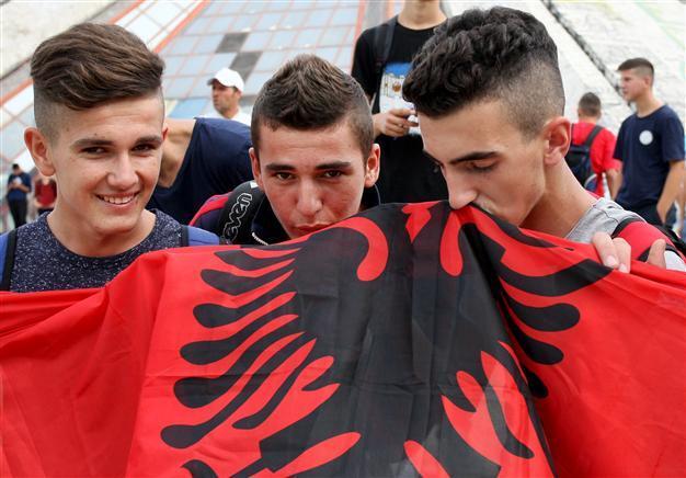 Albania flag burning in Belgrade aggravates tensions - World News